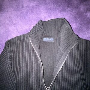 2025 Hermes Black / Navy Blue Pull De Yoga (Femme)